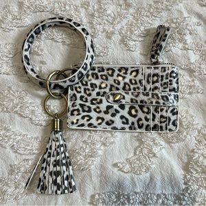 NWOT - Leopard Wristlet Wallet & Card Holder